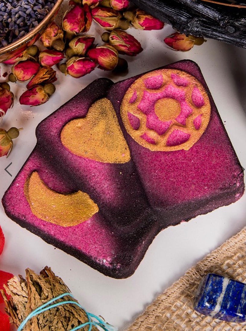Wholesale TRAGIC bath bomb - oracle tarot (nag champa)