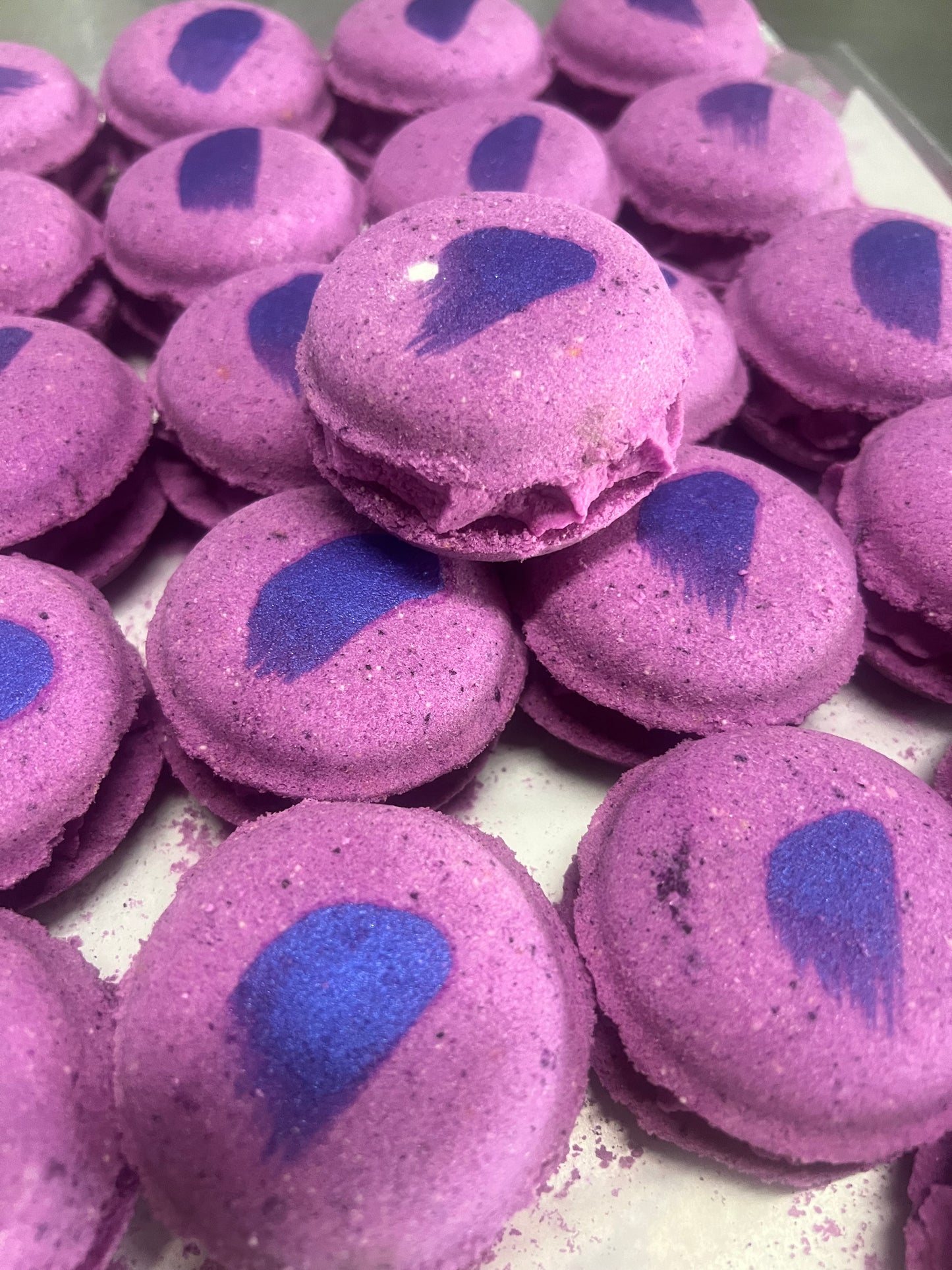 Macaroon Bath bomb