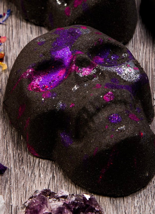 Wholesale TRAGIC bath bomb - fade to black skull (chocolate) black galaxy